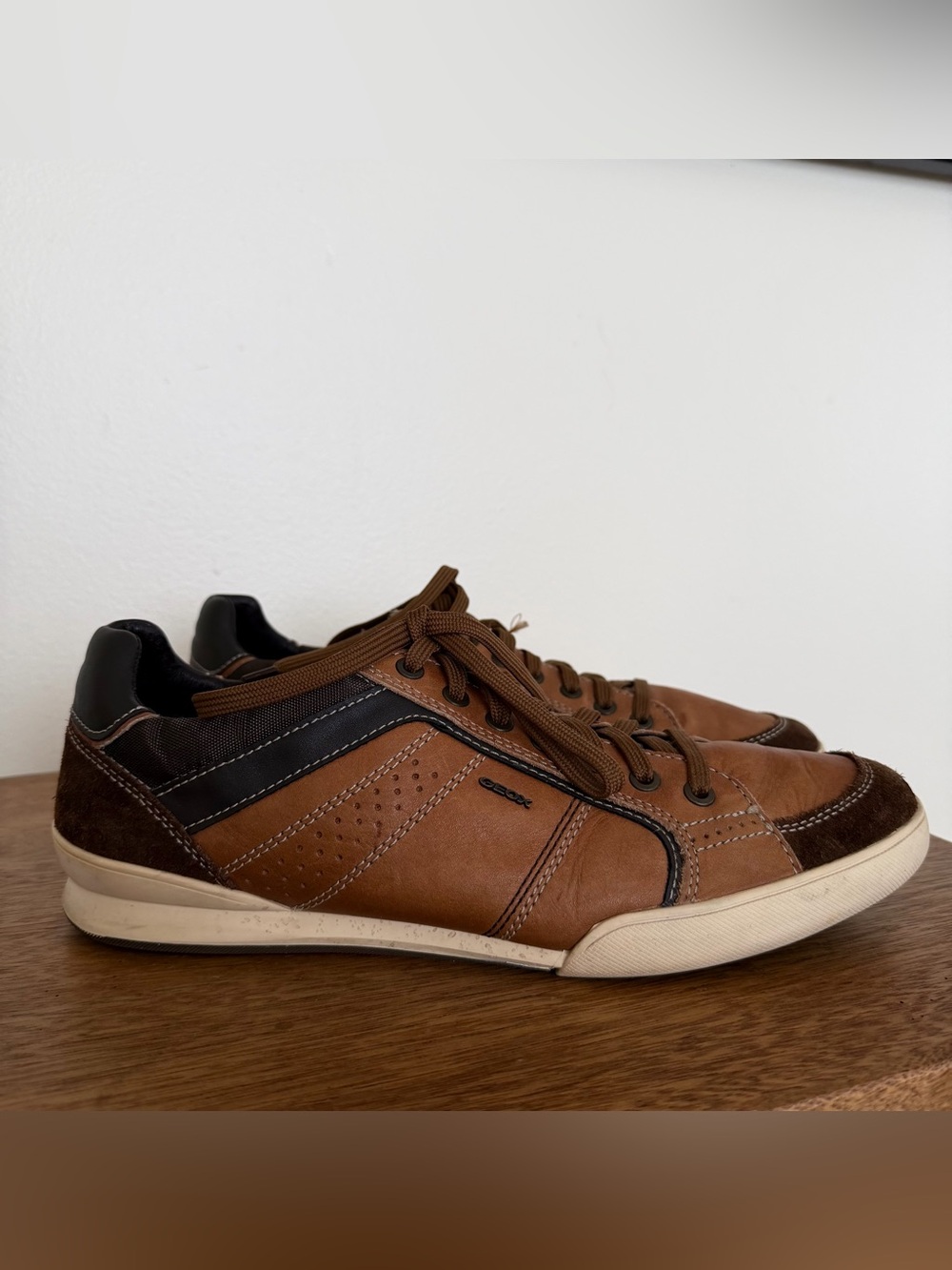 Geox Men's Tan and Brown Sneakers